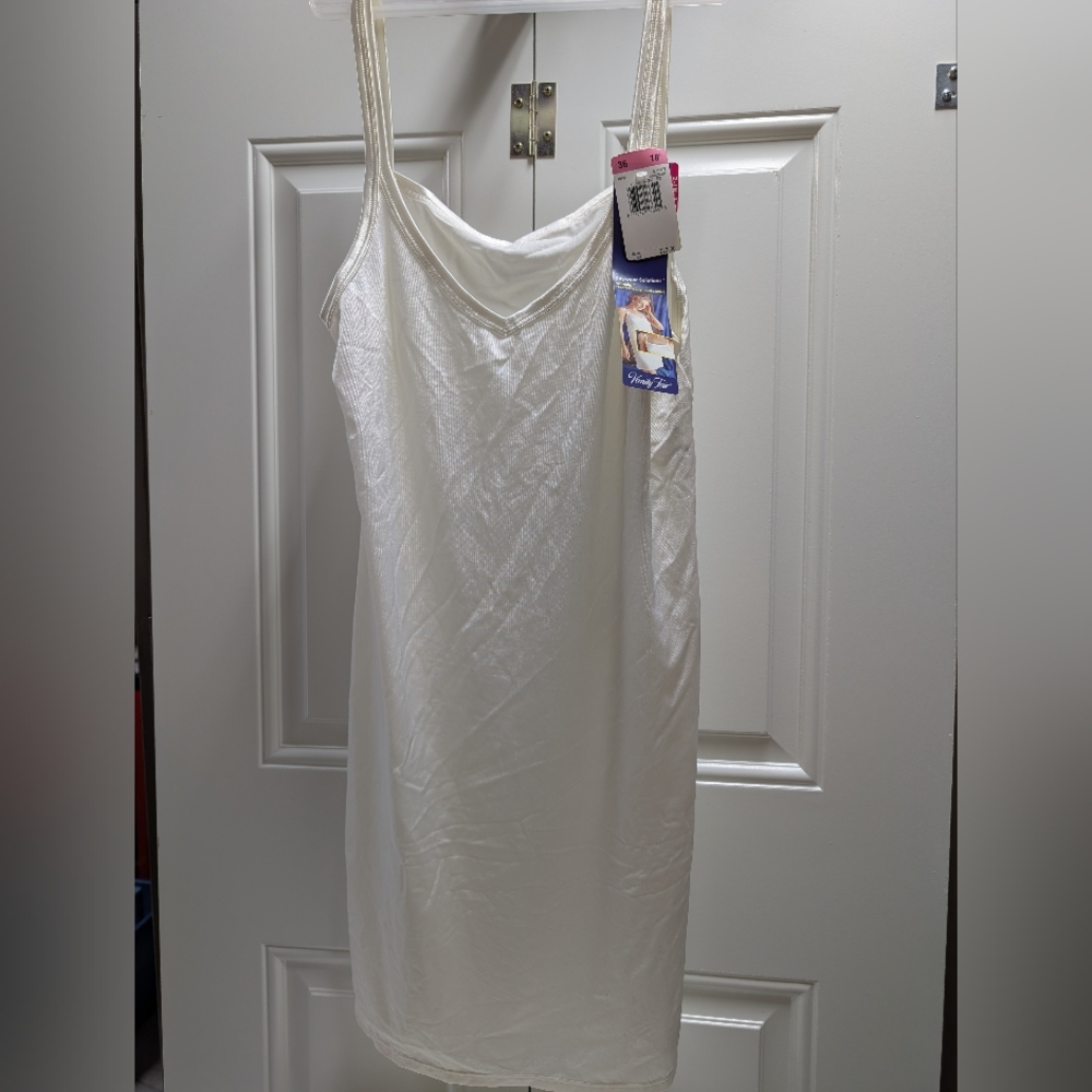 Vanity Fair Reversible Slip